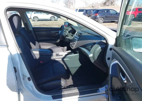 2017 Nissan Altima 2.5 S z USA, uszkodzony, nr VIN 1N4AL3AP4HC286010